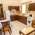 Chrysanthos Boutique Apartahotel 3*