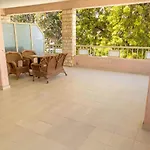 Apartahotel Chrysanthos Boutique Limassol