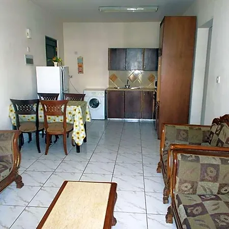 Aparthotel Chrysanthos Boutique Limassol