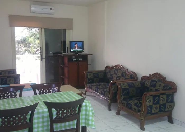 Chrysanthos Boutique Lemesos