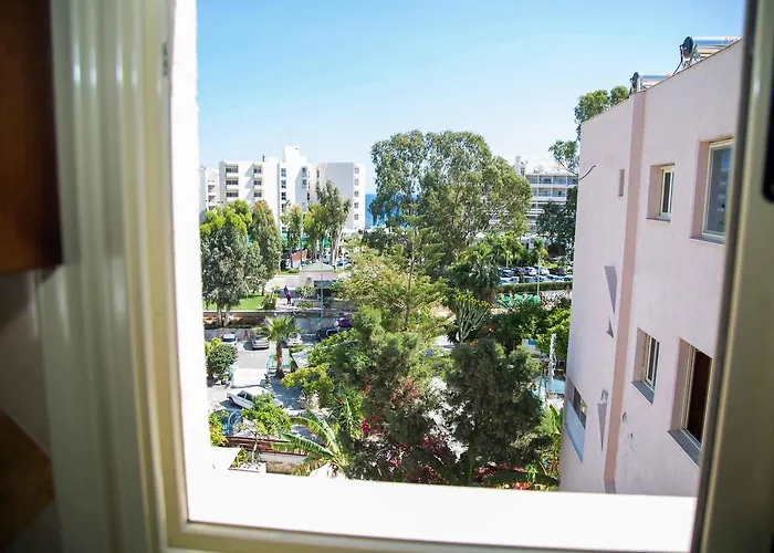 Aparthotel Chrysanthos Boutique Lemesos