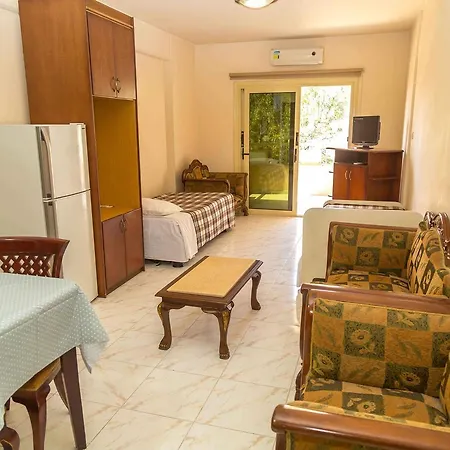 Aparthotel Chrysanthos Boutique