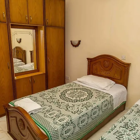 Apartahotel Chrysanthos Boutique Limassol