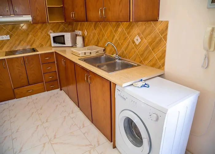 Chrysanthos Boutique Apart-hotel